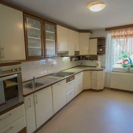 Apartma Mojca Apartment *