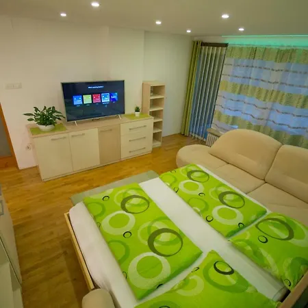 Apartma Mojca Apartman *